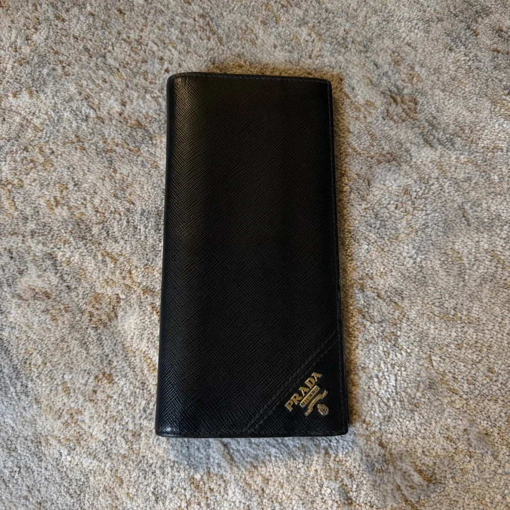 PRADA BLACK SAFFIANO LEATHER LONG WALLET - Picture 7 of 7